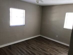 3217 e Jean St in Tampa, FL - Building Photo - Building Photo