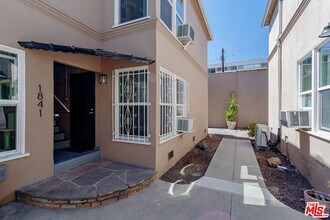 1841 Normandie Ave in Los Angeles, CA - Building Photo - Building Photo