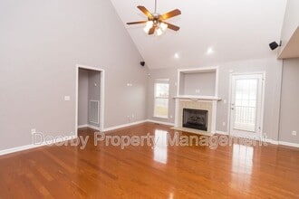 5755 Caney Ridge Cir in Ooltewah, TN - Foto de edificio - Building Photo