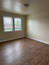 1504 E Cold Spring Ln in Baltimore, MD - Building Photo - Building Photo