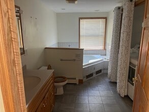 515 W Court St, Unit 1 Downstairs in Rome, NY - Building Photo - Building Photo