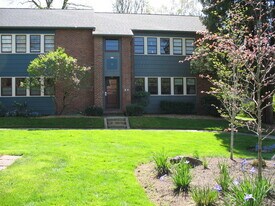 235 NE 61st Ave in Portland, OR - Building Photo