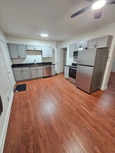 2718 Pacific St, Unit 2718 in Omaha, NE - Foto de edificio - Building Photo