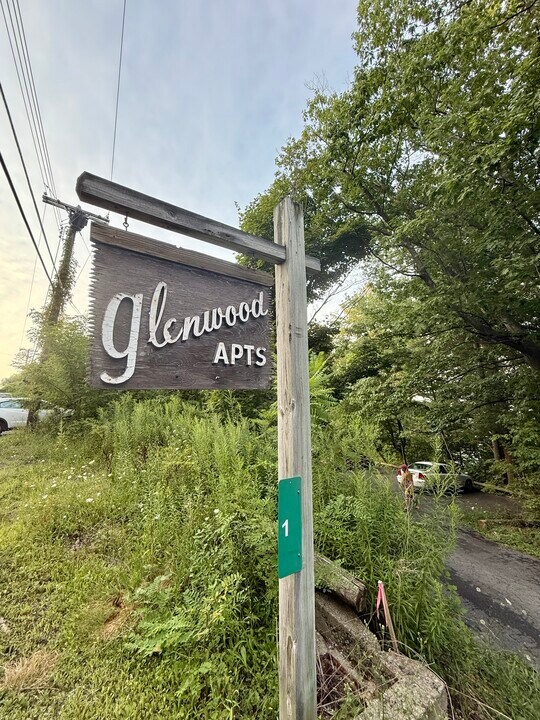 1 Maplewood Rd, Unit 205 in Ithaca, NY - Foto de edificio