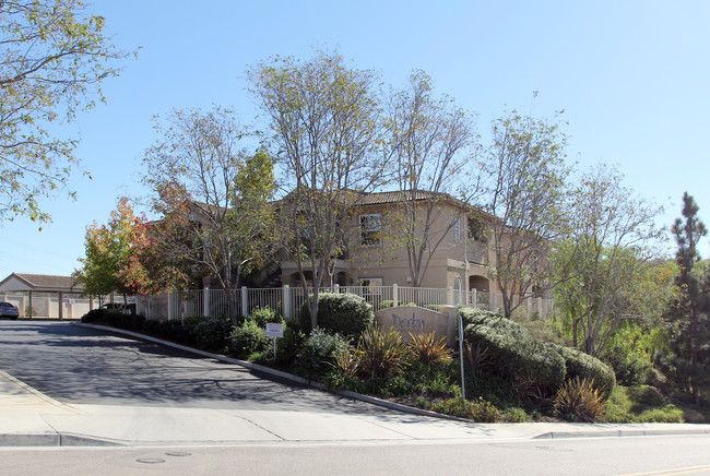 Derby Terrace in San Diego, CA - Foto de edificio - Building Photo