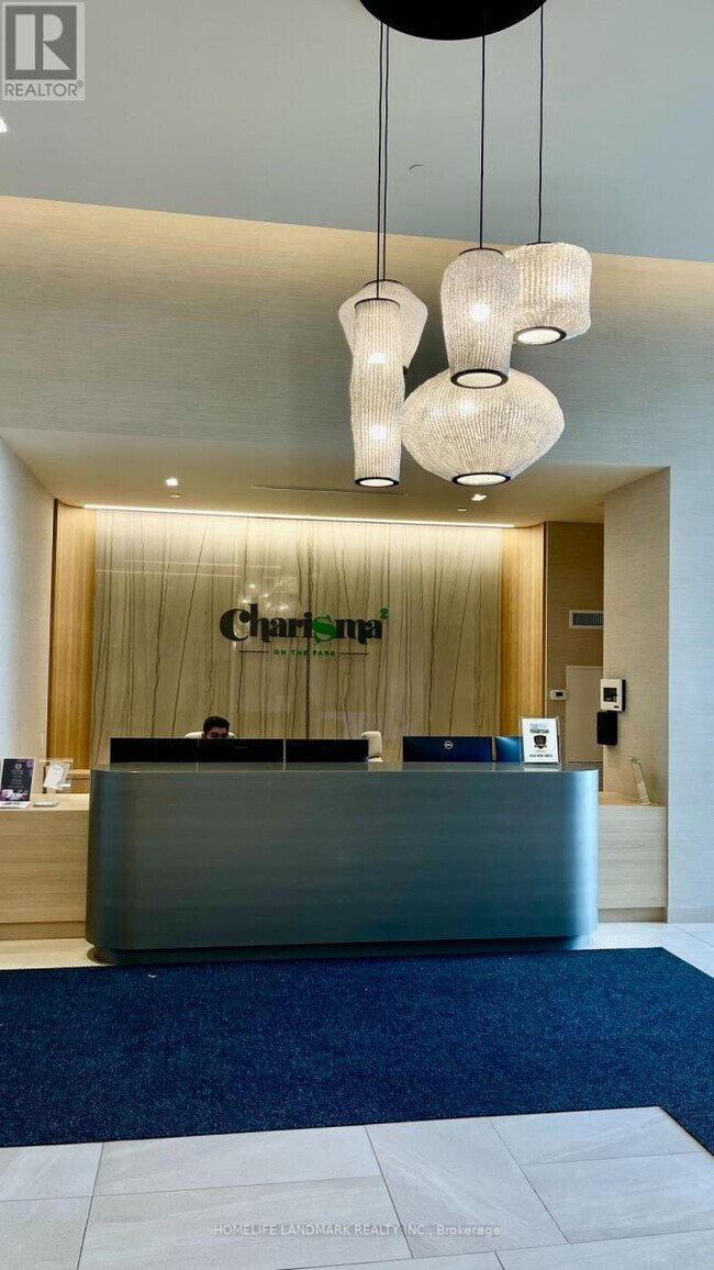 8960 Jane St in Vaughan, ON - Building Photo - Building Photo