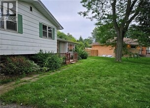 151 Seneca Ct in Hamilton, ON - Building Photo - Building Photo