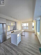 2495 Eglinton Ave W in Mississauga, ON - Building Photo - Building Photo