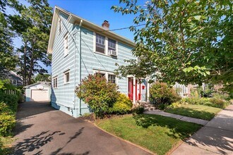 37 Harmon St in Hamden, CT - Building Photo - Building Photo