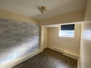 137 W King St in Strasburg, VA - Building Photo - Building Photo