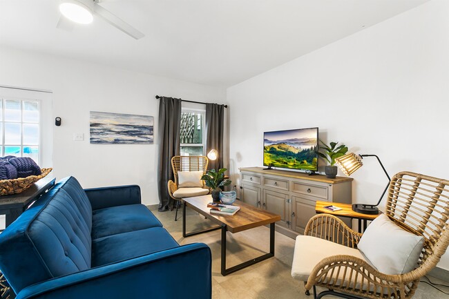 property at 113 W Sunny Isle Dr