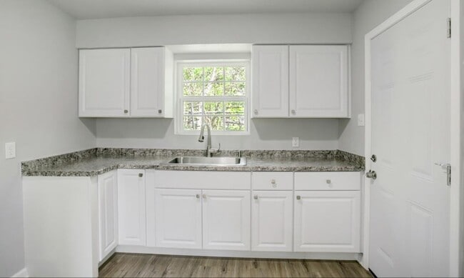 property at 5123 Peachtree St