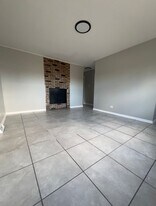 944 Greenbay Ave in Calumet City, IL - Building Photo