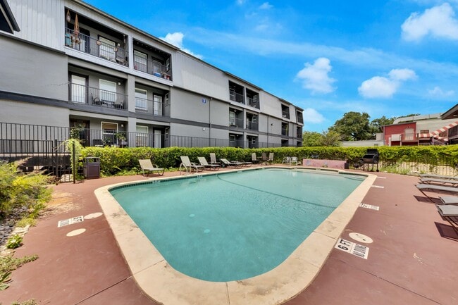 property at 2020 S Congress Ave