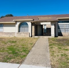 222 Country View Ln in Garland, TX - Building Photo