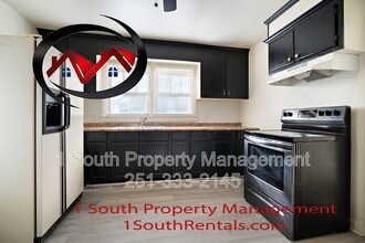 476 Summerville St in Mobile, AL - Building Photo - Building Photo
