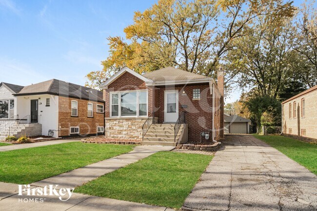 8912 S Sacramento Ave in Evergreen Park, IL - Foto de edificio - Building Photo