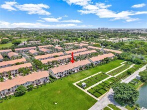 10350 NW 30th Terrace in Doral, FL - Building Photo - Building Photo