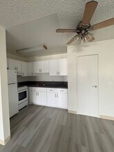 Reflections at Barbara Ann in North Hollywood, CA - Building Photo - Building Photo