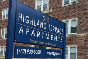Highland Terrace Apartments in Highland Park, NJ - Building Photo