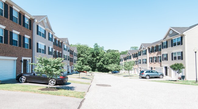 South West Crossing in Hanover, PA - Building Photo - Primary Photo