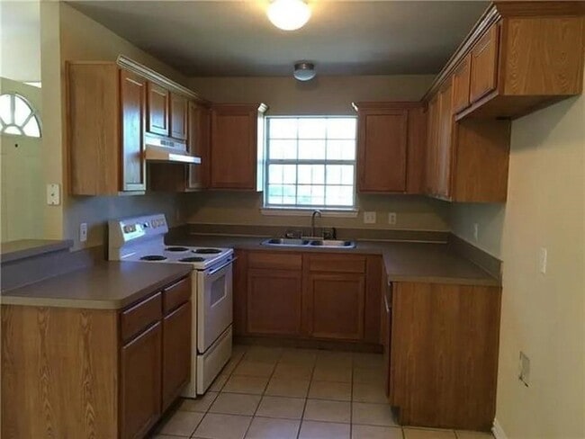 1504 E Mulkey St in Fort Worth, TX - Foto de edificio - Building Photo