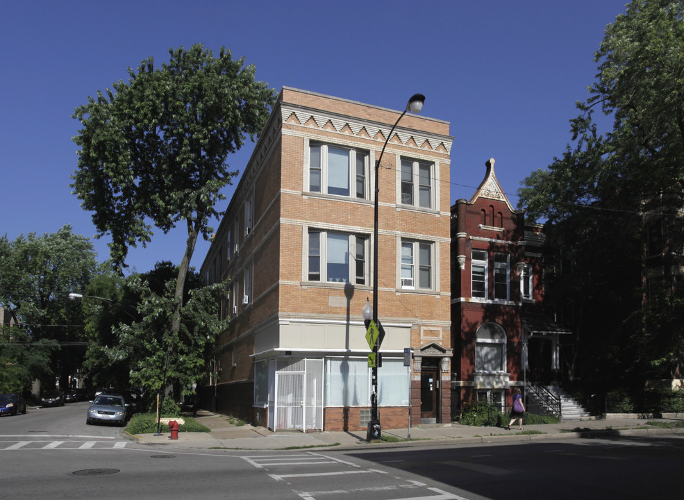 1100 N Damen Ave in Chicago, IL - Foto de edificio