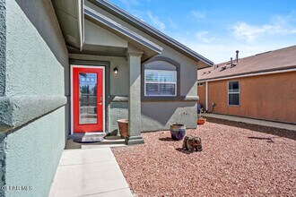 14041 Sandy Rock Dr in El Paso, TX - Building Photo - Building Photo