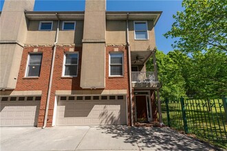 683 Bonaventure Ave NE in Atlanta, GA - Building Photo - Building Photo