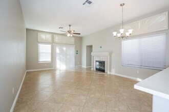 5037 Via De Fortuna Way in North Las Vegas, NV - Building Photo - Building Photo