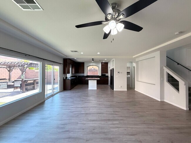 5384 Ledgewood Creek Ave in Las Vegas, NV - Building Photo - Building Photo