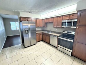 3620 Bali Dr in Sarasota, FL - Building Photo - Building Photo