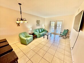 22523 Westchester Blvd in Port Charlotte, FL - Foto de edificio - Building Photo