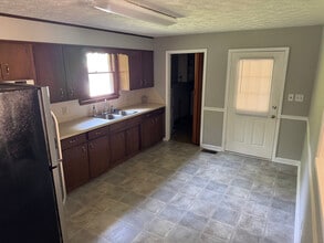 1207 Spring Creek Rd in Lebanon, TN - Building Photo - Building Photo