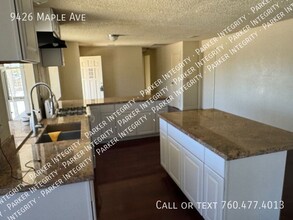 9426 Maple Ave in Hesperia, CA - Building Photo - Building Photo