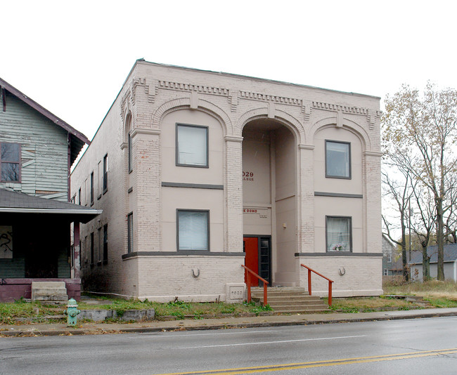 Domo Apartments