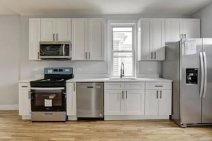 1626 N Washtenaw Ave, Unit 2R in Chicago, IL - Building Photo