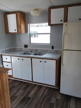 99 Walnut Branch Dr in Rocky Point, NC - Building Photo - Building Photo