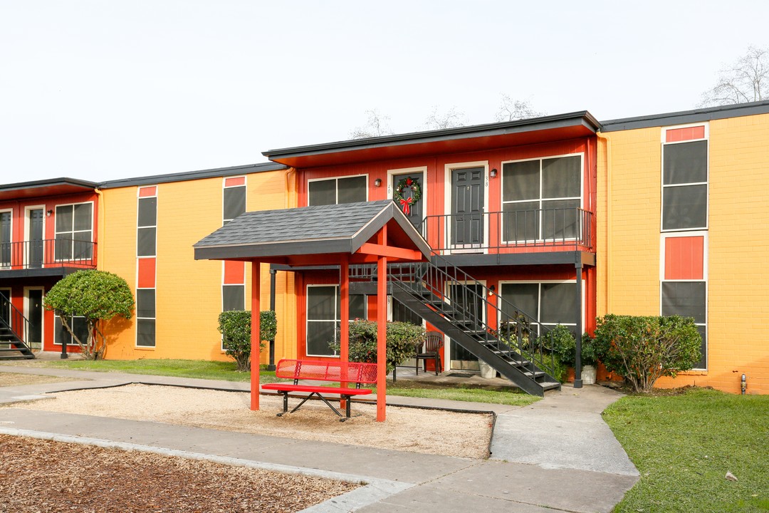 Vista Del Rey Apartments in Houston, TX - Foto de edificio