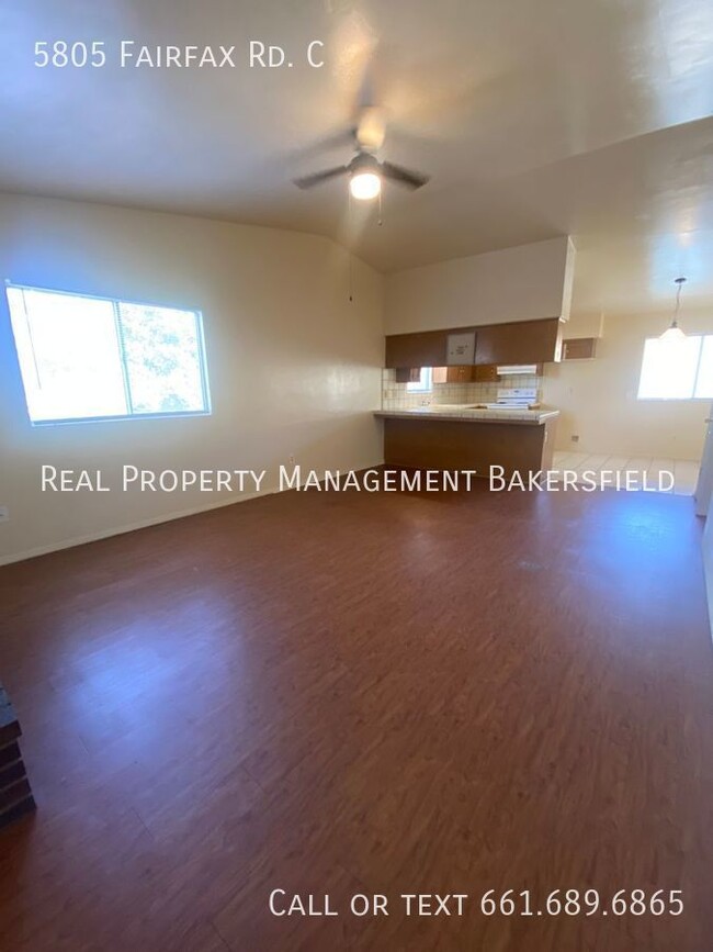 5805 Fairfax Rd in Bakersfield, CA - Building Photo - Building Photo