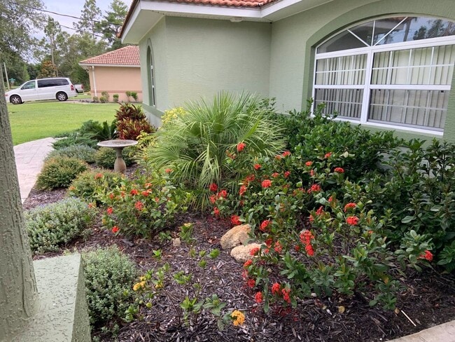 32 Rollins Dr in Palm Coast, FL - Building Photo - Building Photo