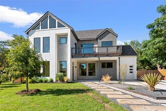 2109 Wordsworth Dr in Austin, TX - Building Photo - Building Photo