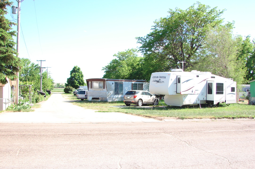 Mobile Manor - 11 Space Mobile Home Park in Chappell, NE - Foto de edificio