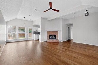 2864 Hampshire Ln in Rockwall, TX - Building Photo - Building Photo