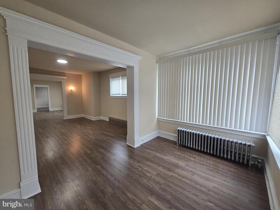 2101 Melvin St in Philadelphia, PA - Building Photo