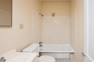 437 North Highland Avenue Northeast-Unit -15 in Atlanta, GA - Building Photo - Building Photo