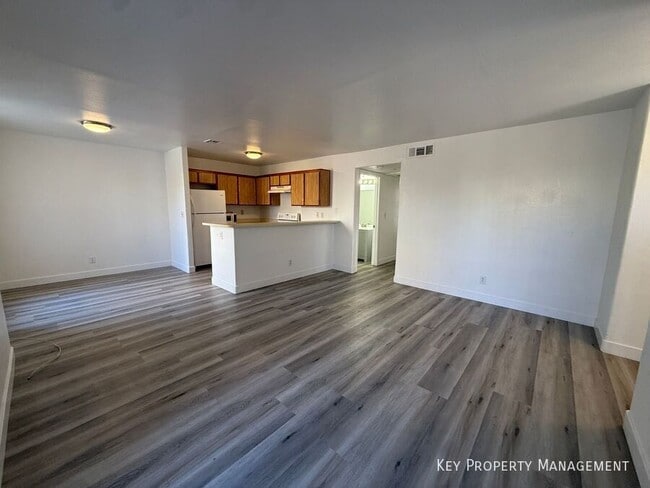 2980 Juniper Hills Blvd in Las Vegas, NV - Building Photo - Building Photo