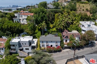 1531 Marmont Ave in Los Angeles, CA - Building Photo - Building Photo