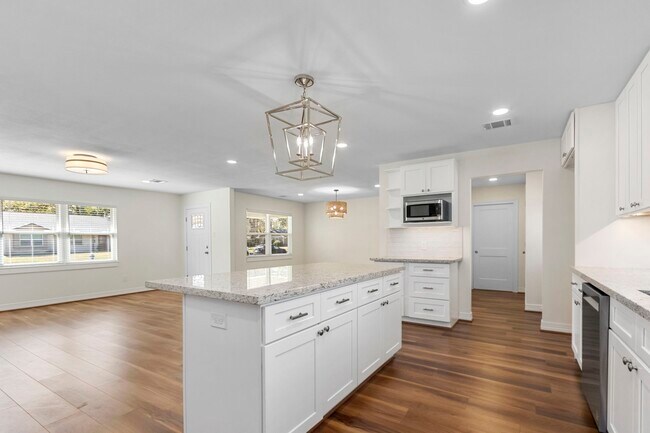 10218 Moorberry Ln in Houston, TX - Building Photo - Building Photo