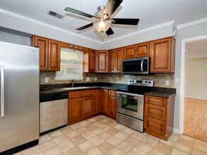 1805 Oneida Ct in Virginia Beach, VA - Building Photo - Building Photo
